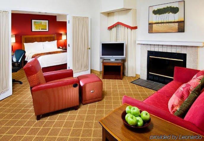 Value Suites Extended Stay - St Louis مرتفعات ميريلاند المظهر الخارجي الصورة