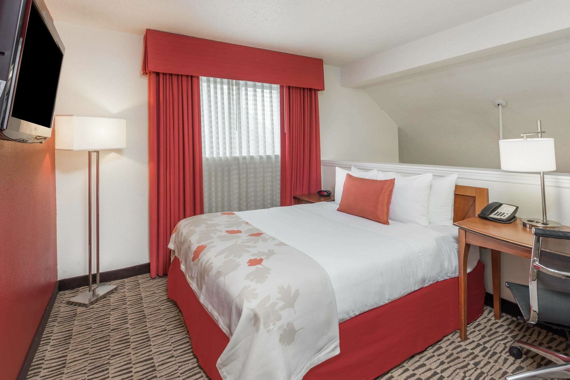 Value Suites Extended Stay - St Louis مرتفعات ميريلاند المظهر الخارجي الصورة