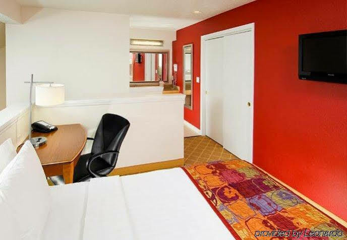 Value Suites Extended Stay - St Louis مرتفعات ميريلاند المظهر الخارجي الصورة